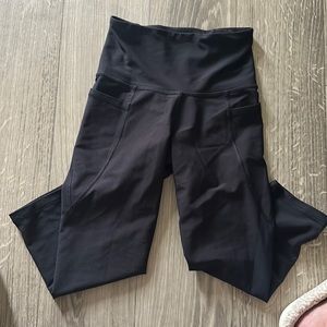 Old navy leggings cropped